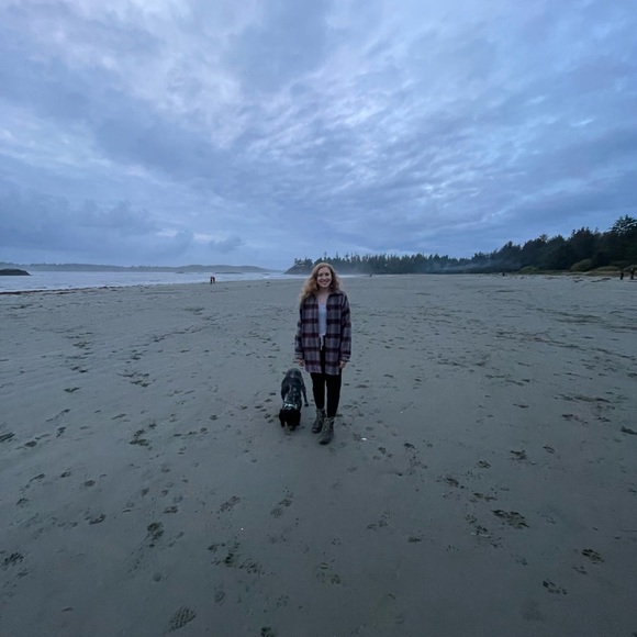 Meet your Posher, Sara - Picture 3 of 3